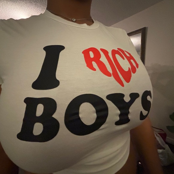 I ❤️ RICH BOYS CROP TOP - Picture 1 of 1